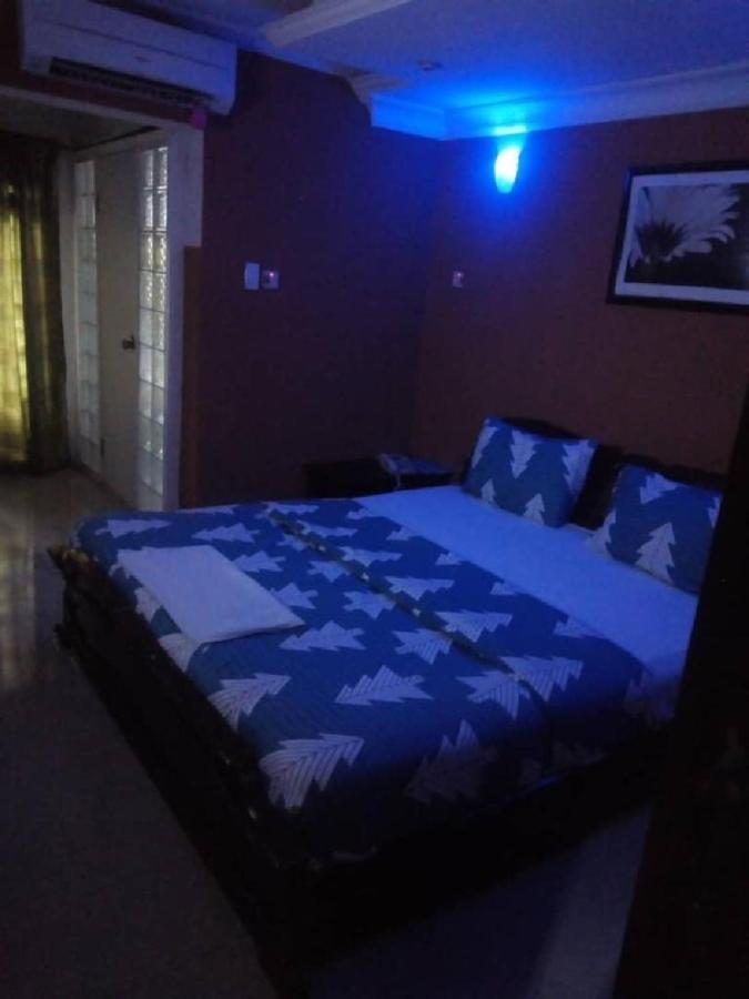 Theodawn Hotels @ Suite 29 إيكجا المظهر الخارجي الصورة