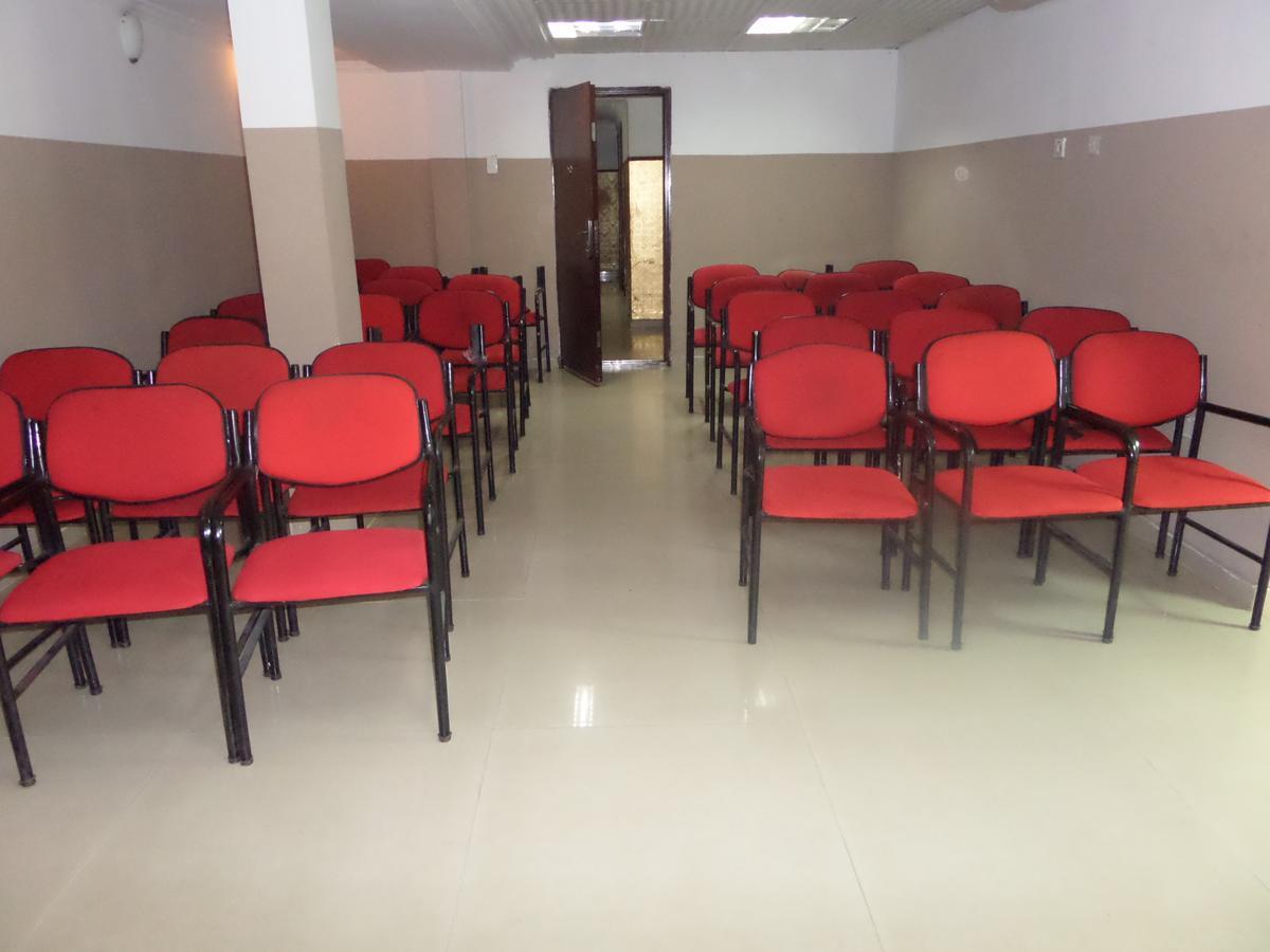 Theodawn Hotels @ Suite 29 إيكجا المظهر الخارجي الصورة